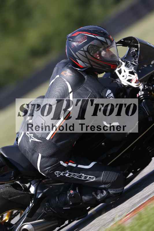 Archiv-2025/44 09.08.2025 Plüss Moto Sport ADR/Freies Fahren/backside